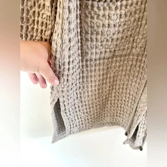 Monodoc LA Gray Hooded Waffle Knit Button Front Long Cardigan Jacket Size Medium - Picture 14 of 16